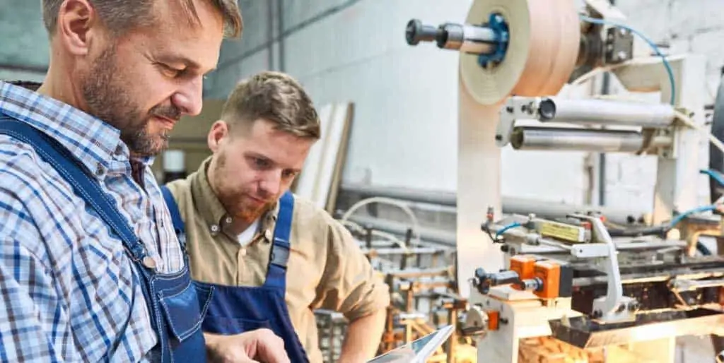 Understanding Business Central Premium vs Essential versions for Manufacturing Business Central Premium vs Essential - Deciding which version can be hard